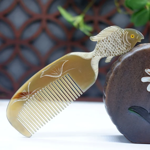 Peigne en corne de buffle, artisanat et cadeaux naturels, avec manche décoré de paons, meilleure qualité au prix le plus bas - Product Image 4