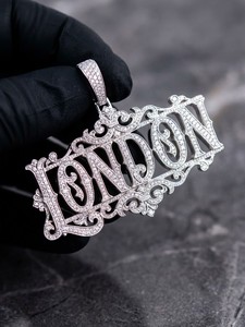 Collier Pendentif Lettre en Argent avec Diamant et Perle d'Eau Douce la Plus Demandée, Certifié IGI, Unisexe, Cadeau d'Anniversaire, Idéal pour Soirées, Style Luxe - Product Image 2