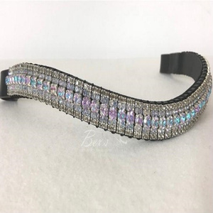 Producto de caballo ecuestre Cadena de cristal de diamante negro y ligero de 5 filas Banda de cejas de caballo de cuero negro en tamaños de mazorca completa - Product Image 1