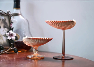 Copa de Vino Ecológica Tallada a Mano con Diseño de Concha Dorada, Temática de Playa y Océano, Regalo de Lujo, Accesorios de Cocina, Vajilla - Product Image 5