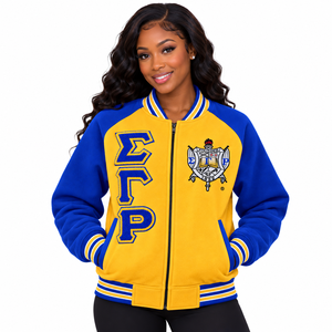 Chaqueta Varsity de Forro Polar para Mujer en Amarillo, Azul Rey y Blanco con Letras Bordadas en Chenille, Logotipo de Escudo, Cierre Completo y Ribetes Acanalados, Estilo Casual - Product Image 1