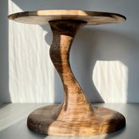 Table d'appoint portable en bois traditionnelle CalmTone avec un design durable et écologique pour la chambre à coucher et le salon