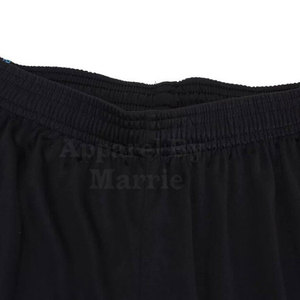 Ensemble d'uniformes de football personnalisés avec numéros, noms et logos imprimés, fabriqués en tissu polyester de haute qualité pour une performance optimale - Product Image 5