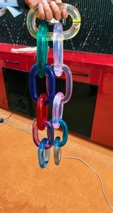 โซ่อะคริลิกเรซิ่นทำมือแบบกำหนดเอง มีให้เลือกมากกว่า 100 สี พร้อมลวดลายศิลปะเพ้นท์มือ เหมาะสำหรับงานหรูหรา - Product Image 2