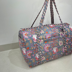 Sac de voyage matelassé de luxe fait main, grand sac de shopping pour le week-end, sac de sport pour femme 100% coton avec bandoulière, sac de yoga portable pour la nuit, OEM - Product Image 4
