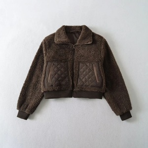 Veste en fausse fourrure vintage décontractée pour femmes, col montant, courte, en laine/nylon, hiver, manches longues, poches plaquées, couleur unie - Product Image 3