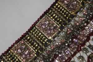 สร้อยคอชุบทองแบบอัฟกันคูชี ประดับด้วยพลอยสีชมพูและลูกปัดสีแดงเลือดนก สไตล์โบราณแบบชนเผ่า - Product Image 5