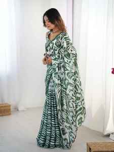 Sari traditionnel indien en Chinnon pour festivals et soirées, avec blouse non cousue, travail miroir, séchage rapide, toutes saisons, pour femmes - Product Image 1