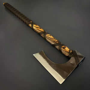 Hacha Estilo Vikingo para Camping y Actividades al Aire Libre, Hecha a Mano con Cabeza de Acero, Diseño Tradicional Inspirado en los Vikingos - Product Image 2
