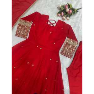 ชุดปาร์ตี้สำหรับผู้หญิงดีไซน์เนอร์พร้อม peplum และชุดทำงานปักลาย - Product Image 4