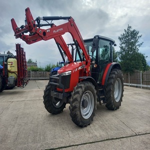 Achetez une machine agricole de qualité supérieure avec un tracteur Massey Ferguson 5711 d'occasion offrant une puissance de levage impressionnante et une conduite fluide - Product Image 2