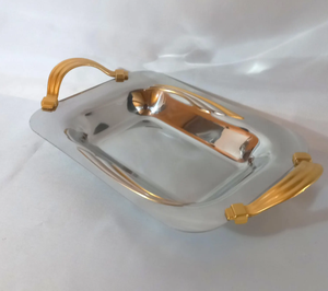 Bandeja DE SERVICIO DE METAL DE ACERO INOXIDABLE plateado de la mejor calidad con mango de latón Bandeja de servicio de fiesta de Navidad de último diseño al por mayor - Product Image 4