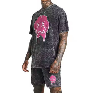 Ensemble T-shirt et short pour homme, style vintage oversize, délavé à l'acide, respirant, style streetwear, impression graphique DTG personnalisée, polyester/coton - Product Image 1