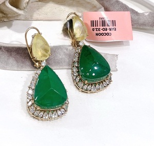 Aretes Largos de Latón Dorado de Alta Calidad con Circonitas Brillantes, Elegantes y Atractivos, para Mujer, Ideales para Fiestas y Eventos Nocturnos, Colección de Moda - Product Image 4
