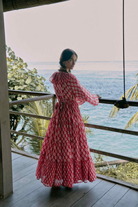 เดรสยาวพิมพ์ลายสีแดงสไตล์โบฮีเมียน คอวี แขนยาว ผ้าฝ้ายทรงหลวม สวมใส่สบาย เหมาะสำหรับฤดูร้อน สไตล์ชาติพันธุ์ สำหรับผู้หญิง - Product Image 5