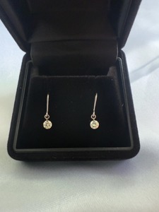 Pendientes de Diamantes Cultivados en Laboratorio de 0.50ct, Redondos, con Movimiento, Brillantes, Elegantes, Joyería Fina para Mujer - Product Image 3