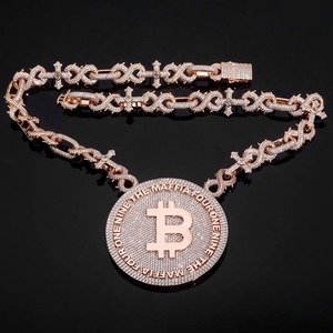 Collier ras du cou pour homme, pendentif rond style hip-hop, plaqué or rose, entièrement serti de pierres, finition argent rhodié - Product Image 1