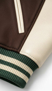 Sudadera con Capucha Unisex de Invierno, Estilo Americano Sostenible, con Mangas de Lana/Viscosa y Parches Bordados en la Parte Delantera - Product Image 5