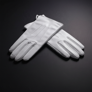 Gants en cuir blanc personnalisés pour les occasions formelles et les cérémonies de groupe, gants de parade élégants en cuir blanc pour les occasions - Product Image 4