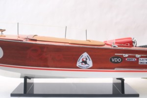 SUPER RIVA ZOOM - Modèle de bateau rapide italien en bois fait main, style nautique, technique de peinture GIA NHIEN CO. LTD SB5912P - Product Image 4