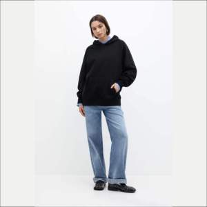 Sweat-shirts pour femmes de qualité supérieure, noirs, coupe décontractée, en molleton super doux, pour l'hiver, impression personnalisée, sweat-shirts surdimensionnés pour femmes - Product Image 3