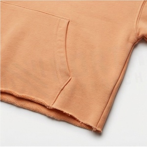 Haut décontracté pour femme, coupe courte, en molleton de coton, avec impression en relief, col rond, style activewear, vêtement de mode - Product Image 5