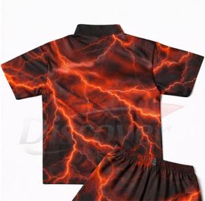 Ensemble de survêtement pour homme, streetwear d'été, imprimé graphique éclair rouge, polo à col zippé et short à taille élastique, vêtements pour homme - Product Image 2