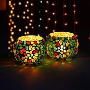 Portavelas de cristal mosaico hecho a mano con diseño de florero - Product Image 6