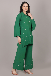 Collection exclusive de tenues pour femmes, ensemble 2 pièces en cordon vert avec perles et décorations en perles, le meilleur choix pour les fêtes - Product Image 4