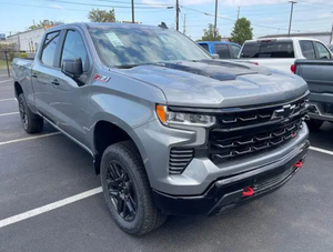 รถมือสองคุณภาพสูงรุ่นใหม่ล่าสุด Silverado 1500 LT Trail Boss สภาพดีสะอาด พร้อมขาย - Product Image 3
