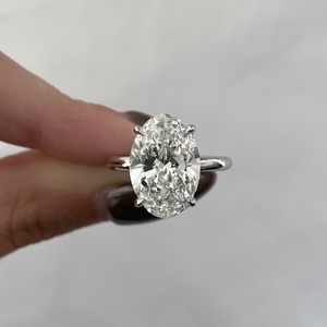 Anillo de compromiso clásico con diamante solitario de corte ovalado de 5.07 quilates en oro blanco de 14k, diamante solitario certificado por IGI - Product Image 1