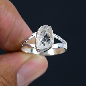 Hermoso anillo de plata de ley 925 con diamante Herkimer en bruto, hecho a medida, estilo minimalista, para mujer. - Product Image 6