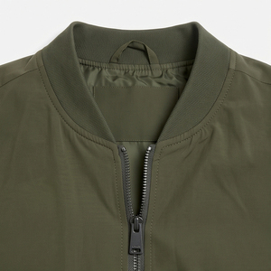 Veste bomber pour homme, prix d'usine, logo personnalisé imprimé, imperméable, pour l'hiver et les activités de plein air, faible quantité minimum de commande. - Product Image 5