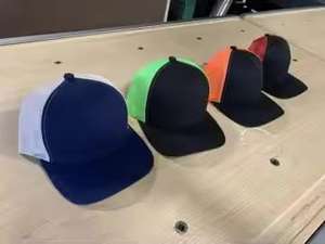 Gorras y Sombreros Trucker Personalizados de Alta Calidad con Bordado, Gorras Trucker de Malla Ajustables para Exteriores con Logotipo Personalizado - Product Image 4