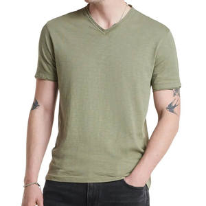 Camiseta Orgánica con Cuello en V, Color Azul Claro, Corte Ajustado, Camiseta Premium para Hombre con Cuello en V, Camisetas con Cuello en V de Tela Suave - Product Image 6