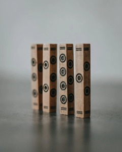 Dados de Madera al por Mayor, Dados Poliédricos Profesionales de Madera para Juegos de Rol de Mesa como Dungeons and Dragons, Dados Personalizados a Precio de Fábrica - Product Image 4