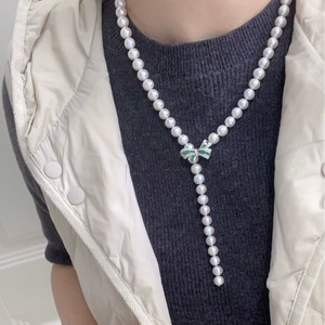 Collar de Plata S925 con Colgante de Perla de Agua Dulce Edison 2025, 13-14 mm, Redonda, con Luz Intensa, Ligeramente Imperfecta - Product Image 1