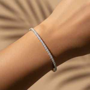Pulsera de Diamantes Cultivados en Laboratorio de 1.43 CTW, Certificación IGI, Corte Brillante E-F VVS2, Oro de 14K, Sostenible - Product Image 1