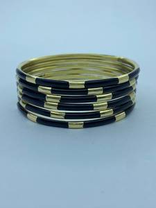 ผู้จัดจำหน่ายเครื่องประดับเรซิ่นแบบขายส่ง ผู้ผลิตเครื่องประดับตามสั่ง ขายส่งกำไลทองเหลืองทำมือรักษ์โลก ประดับมุกเทียม - Product Image 1