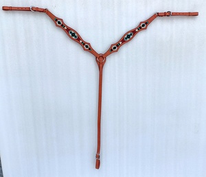 Collier de poitrine en cuir véritable de vachette style western, personnalisable, léger, orné de perles, saisonnier, vente en gros OEM/ODM - Product Image 1