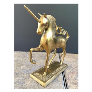 Ornement en laiton de style nouveau, sculpture décorative d'animal en métal pour collection de décoration intérieure classique - Product Image 1