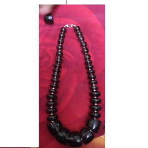 Collar de Bolas de Resina Naranja Intenso con Cuentas Grandes Brillantes, Joyería Artesanal de Diseño Vibrante para Mujer, Accesorio de Moda Robusto - Product Image 3