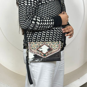 Nuevo Bolso Bandolera Mini de Cuero Vacuno de Diseño de Lujo, Bolso de Mano de Cuero Repujado Estilo Boho, Bolso de Hombro Tipo Bandolera Occidental Hecho a Mano - Product Image 4