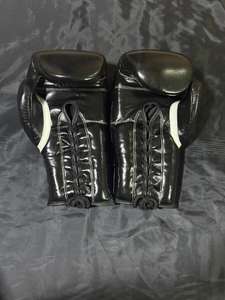 Guantes de Boxeo Negros Personalizados de Primera Calidad con Logotipo Personalizado, Guantes de Competición Winning, Guantes de Kick Boxing con Cordones - Product Image 4