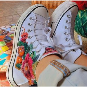 Zapatillas de Lona de Caña Alta con Perlas Rosas y Blancas de Moda para Mujer, Zapatos de Novia con Pedrería Hechos a Mano, Calzado Deportivo para Fiesta - Product Image 2