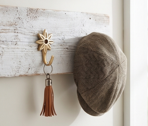 Artisanal Vintage Flower Design Metal Wall <b>Hook</b> Rust Resistant Single <b>Hook</b> For Clothing Storage Elegant Wall Accent - Product Image 3