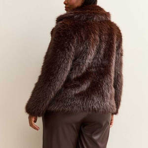 Veste en fourrure haut de gamme pour femmes, texture douce, apparence élégante, confortable à porter, légère, sensation de chaleur, écologique, 100% polyester - Product Image 2