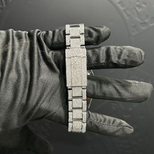 Montre-bracelet de luxe ronde pour homme, de haute qualité, style Hip Hop Bling, entièrement sertie de diamants de laboratoire, en argent et or, à mouvement quartz - Product Image 5