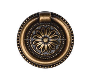 Boutons en laiton uniques conçus pour les meubles sur mesure, les armoires et les tiroirs, décoration intérieure distinctive - Product Image 3