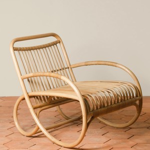 Chaise en rotin de haute qualité fabriquée au Vietnam, chaises en bois massif naturel pour restaurants et hôtels. - Product Image 1